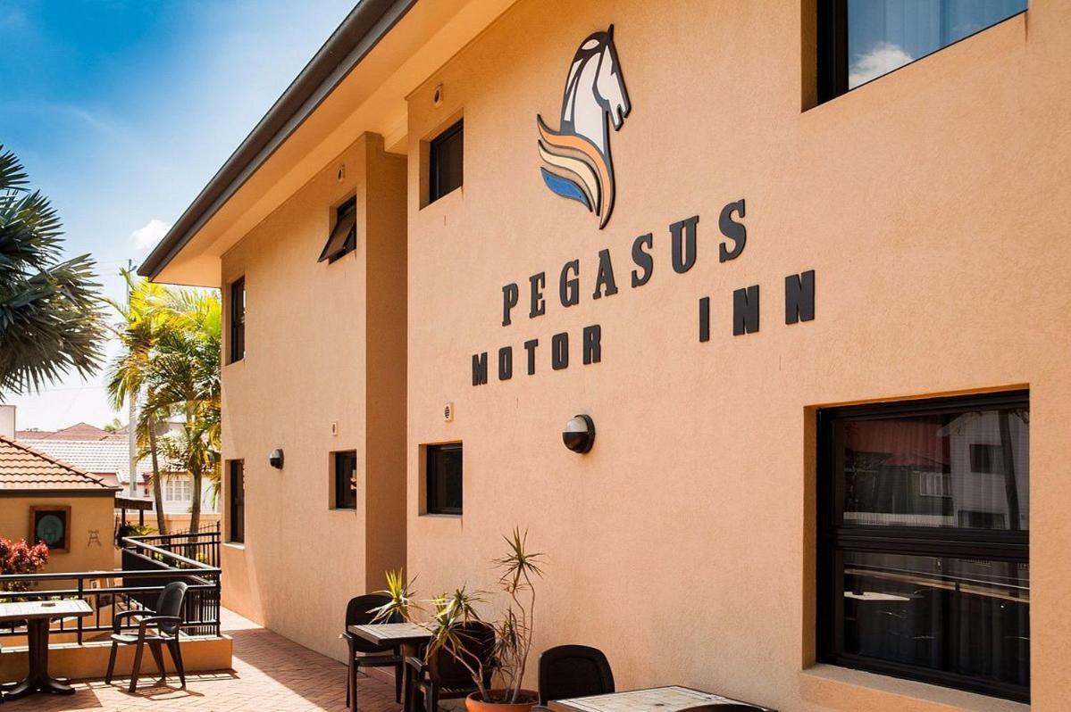 Pegasus Motor Inn And Serviced Apartments Hamilton Eksteriør billede